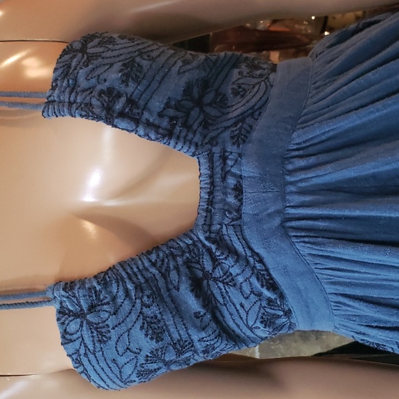 New Romantics - Picture 9 of 13